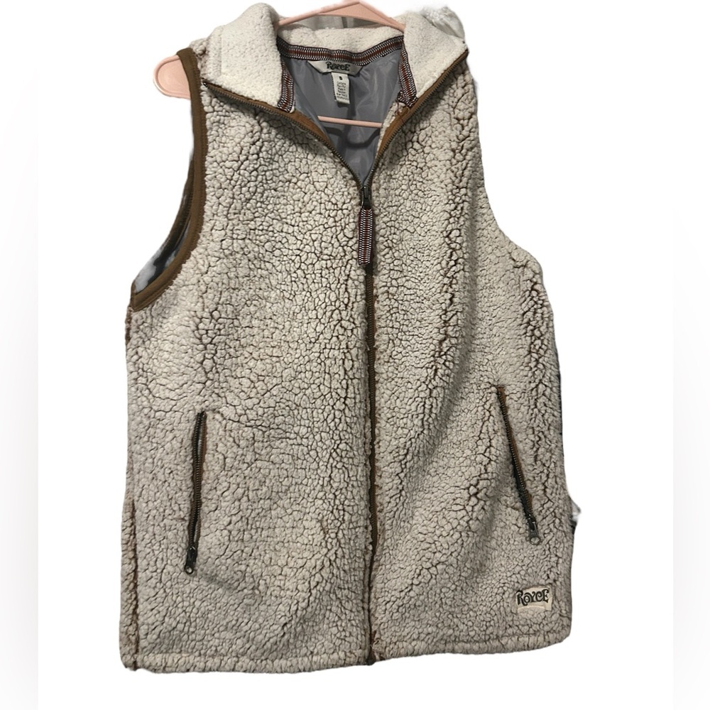 Reef women’s fuzzy vest